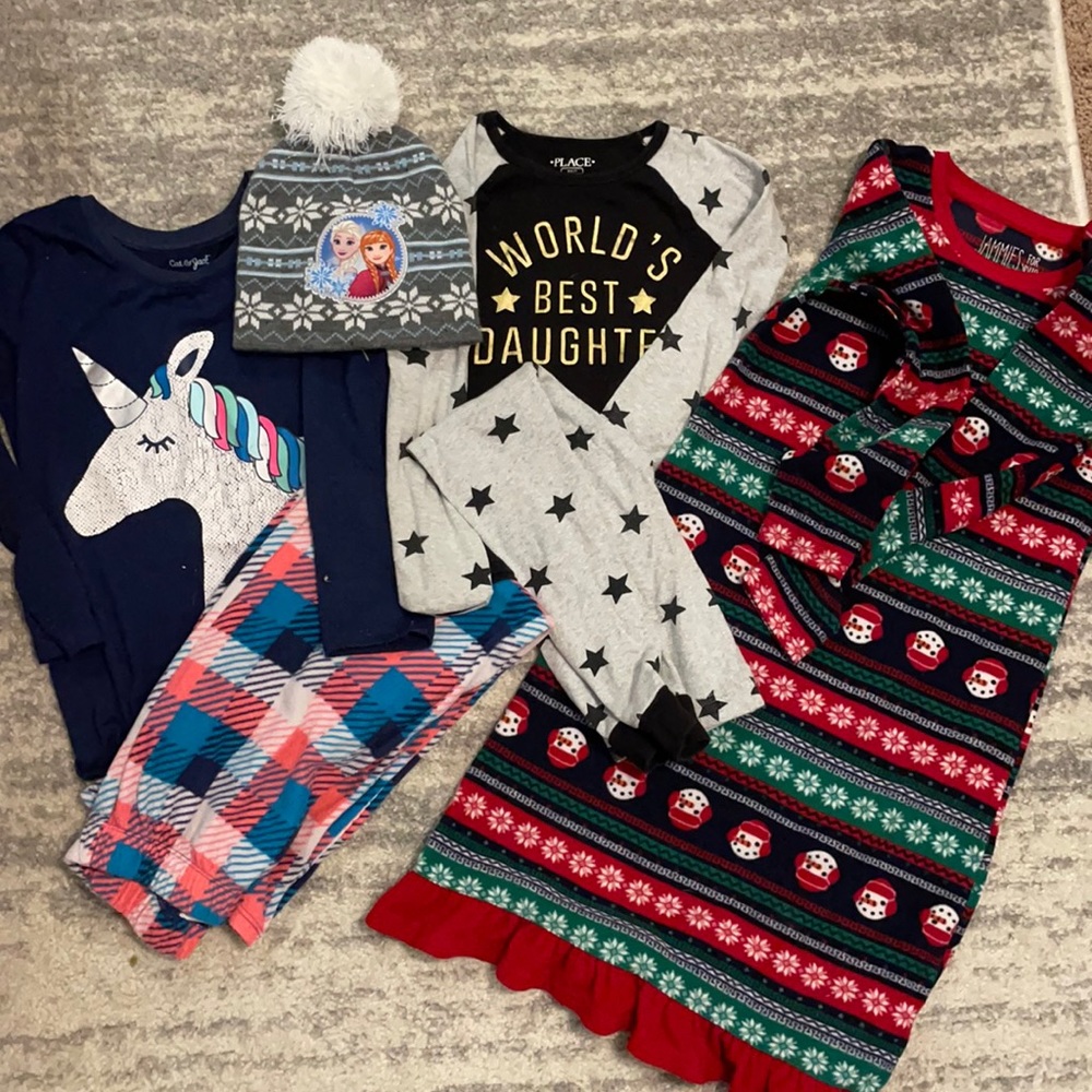 Girls winter Pj bundle (6-8)